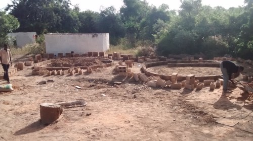 Constructing the auberge